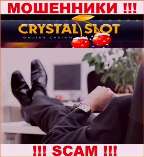 Об руководителях противоправно действующей компании CrystalSlot нет абсолютно никаких сведений